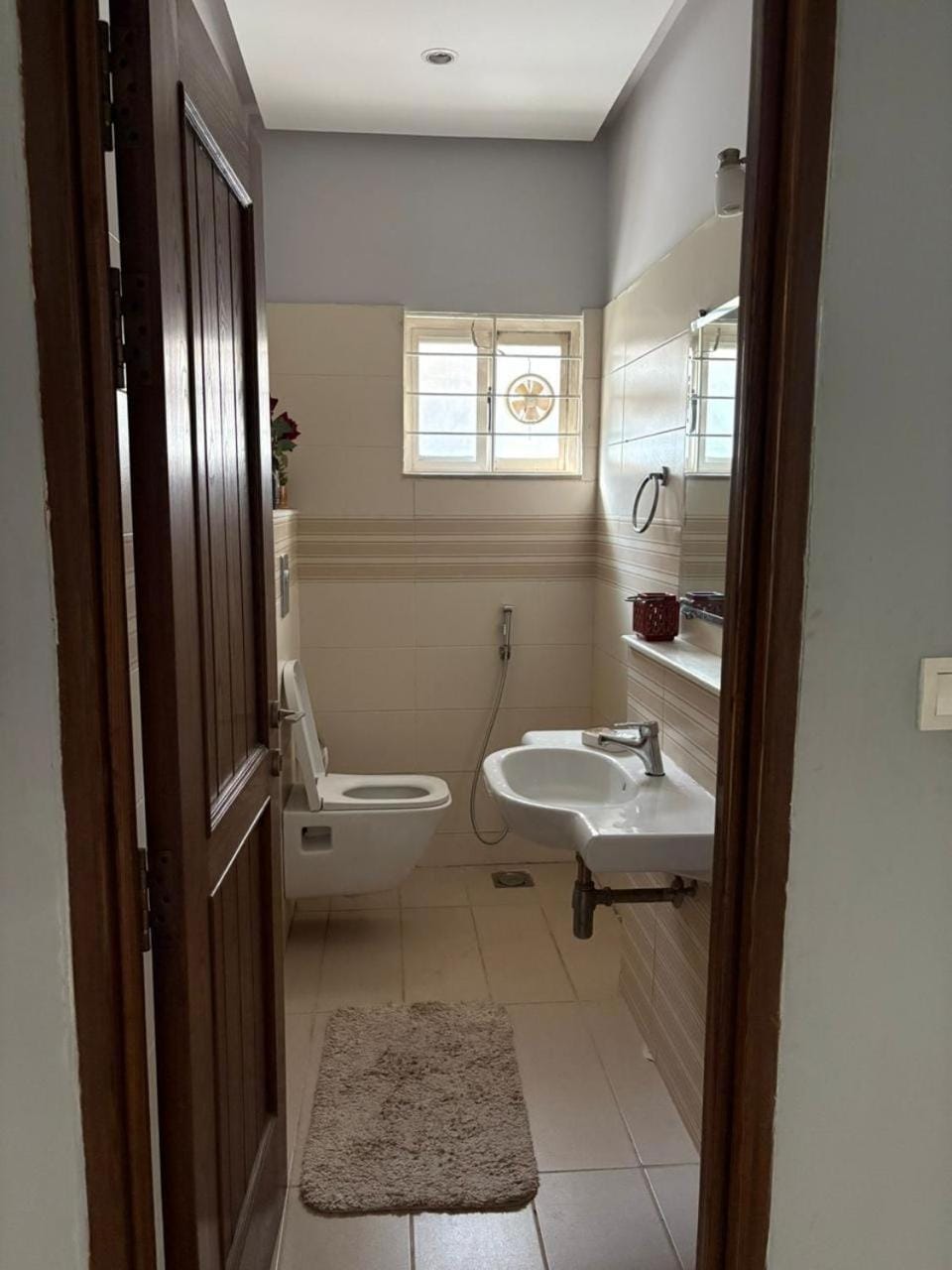 Faisalabad Signature Stay Lower Canal Road Apartment in Punjab