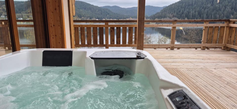 Hot Tub, Hot Tub, Lake view, Mountain view