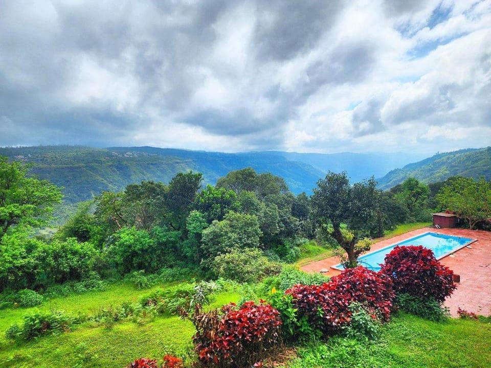 Garden view, Mountain view, Pool view, Swimming pool