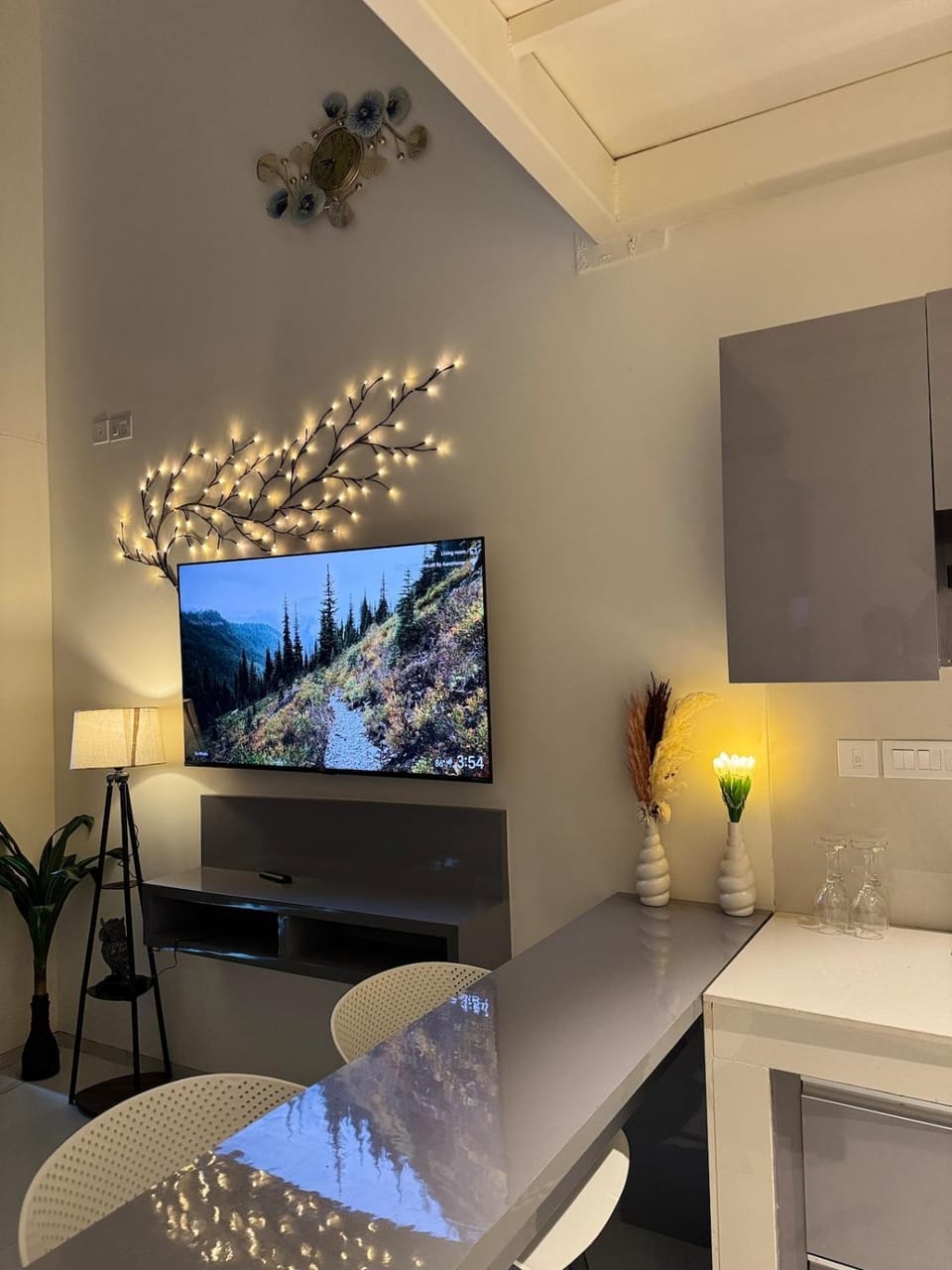 Communal lounge/ TV room, TV and multimedia