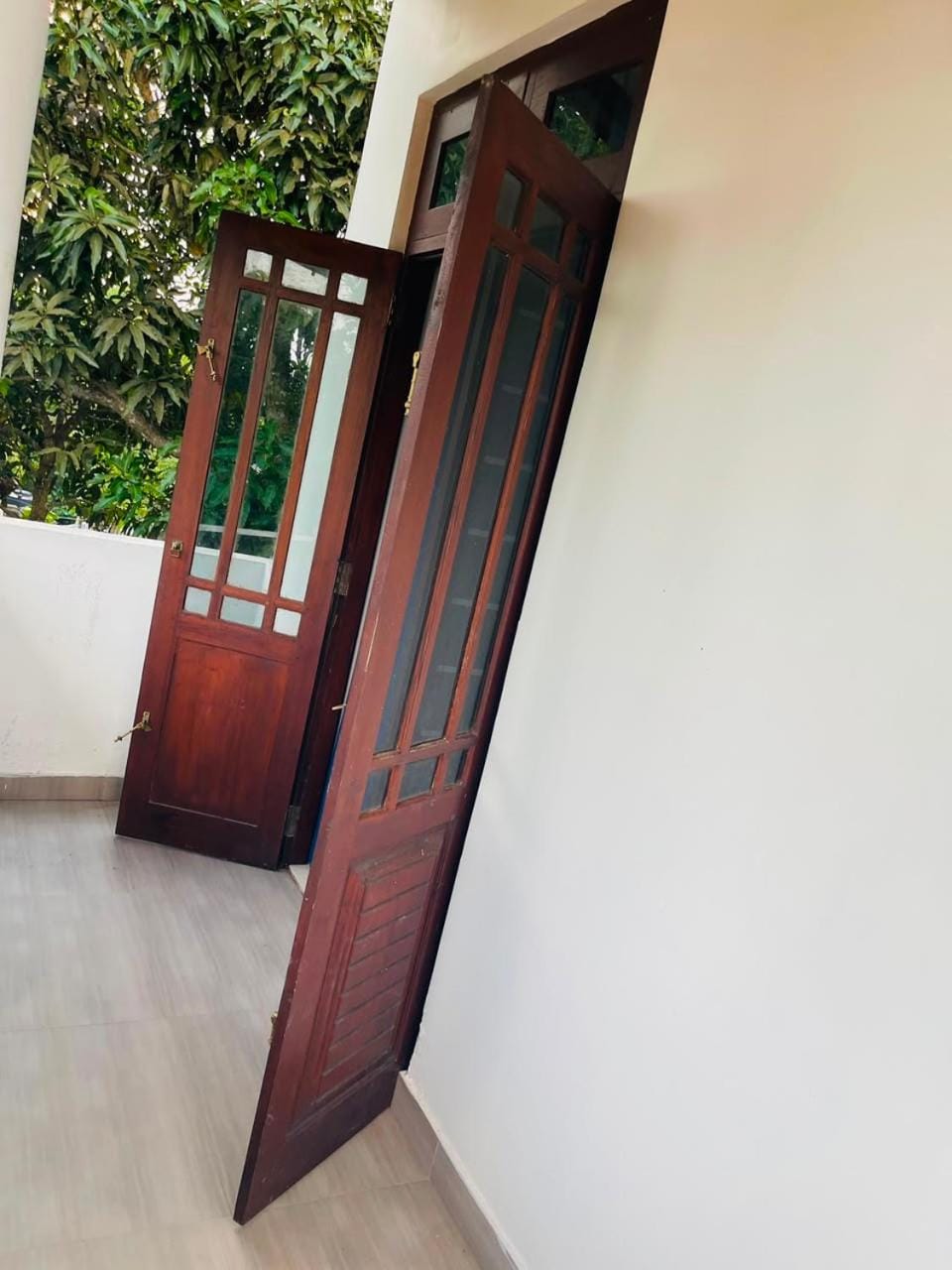 Aura House Apartment in Kamburugamuwa