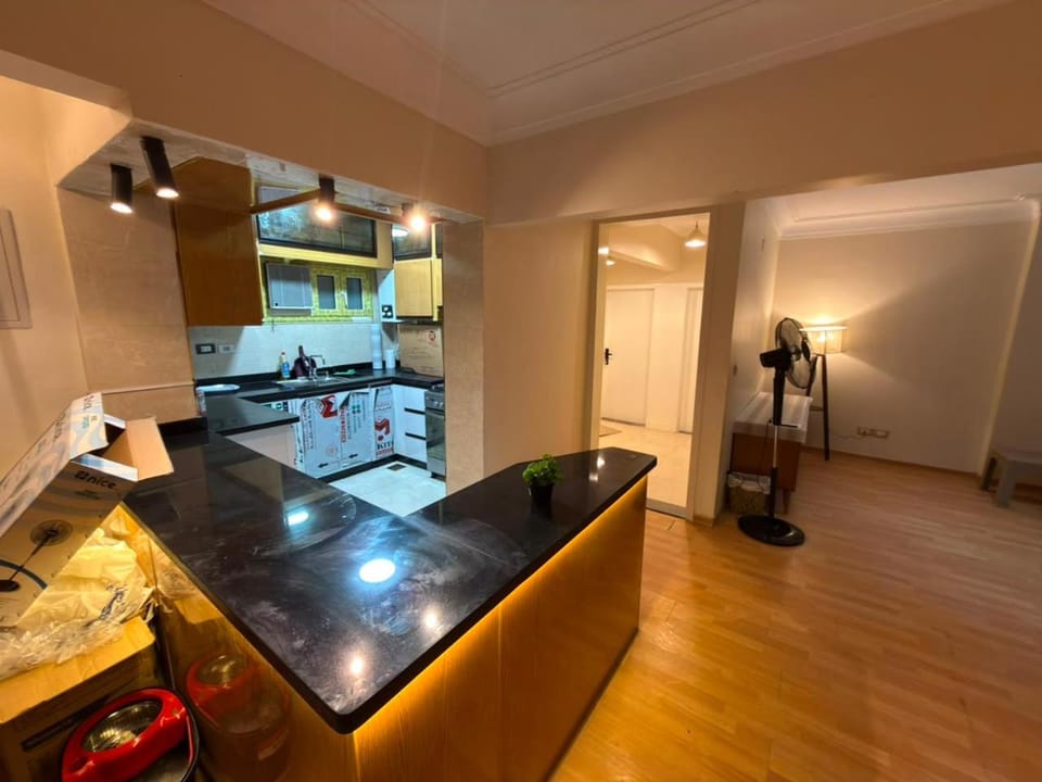 Kitchen or kitchenette, minibar, toaster