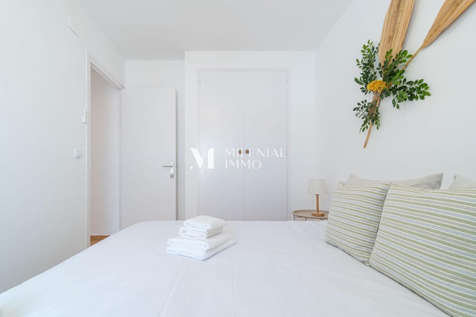 Bed, Bedroom, wardrobe
