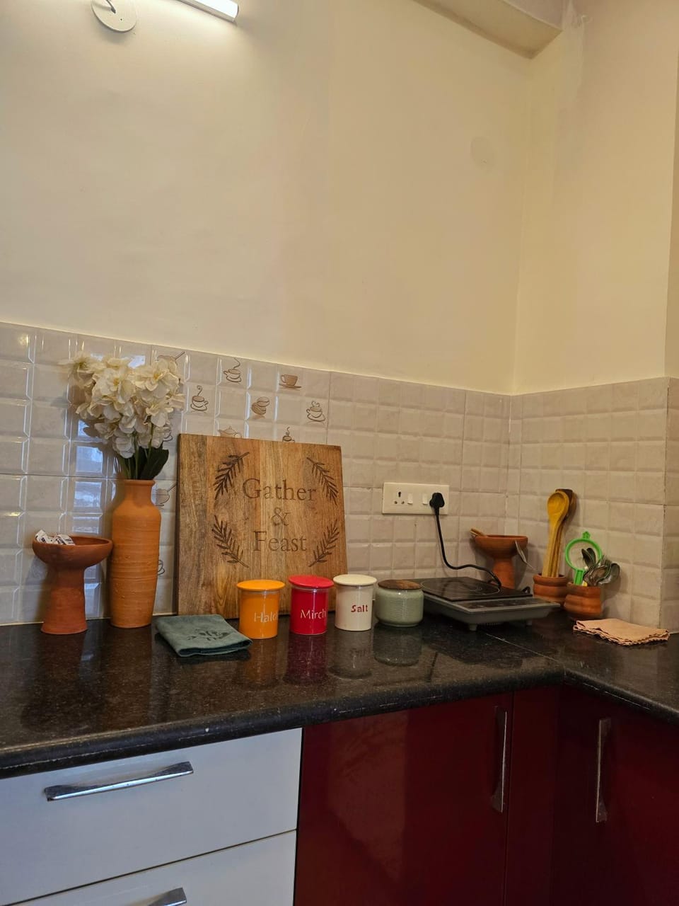 Near Prem Mandir Centrally Located 2BHK Apartment Bed and Breakfast in Uttar Pradesh