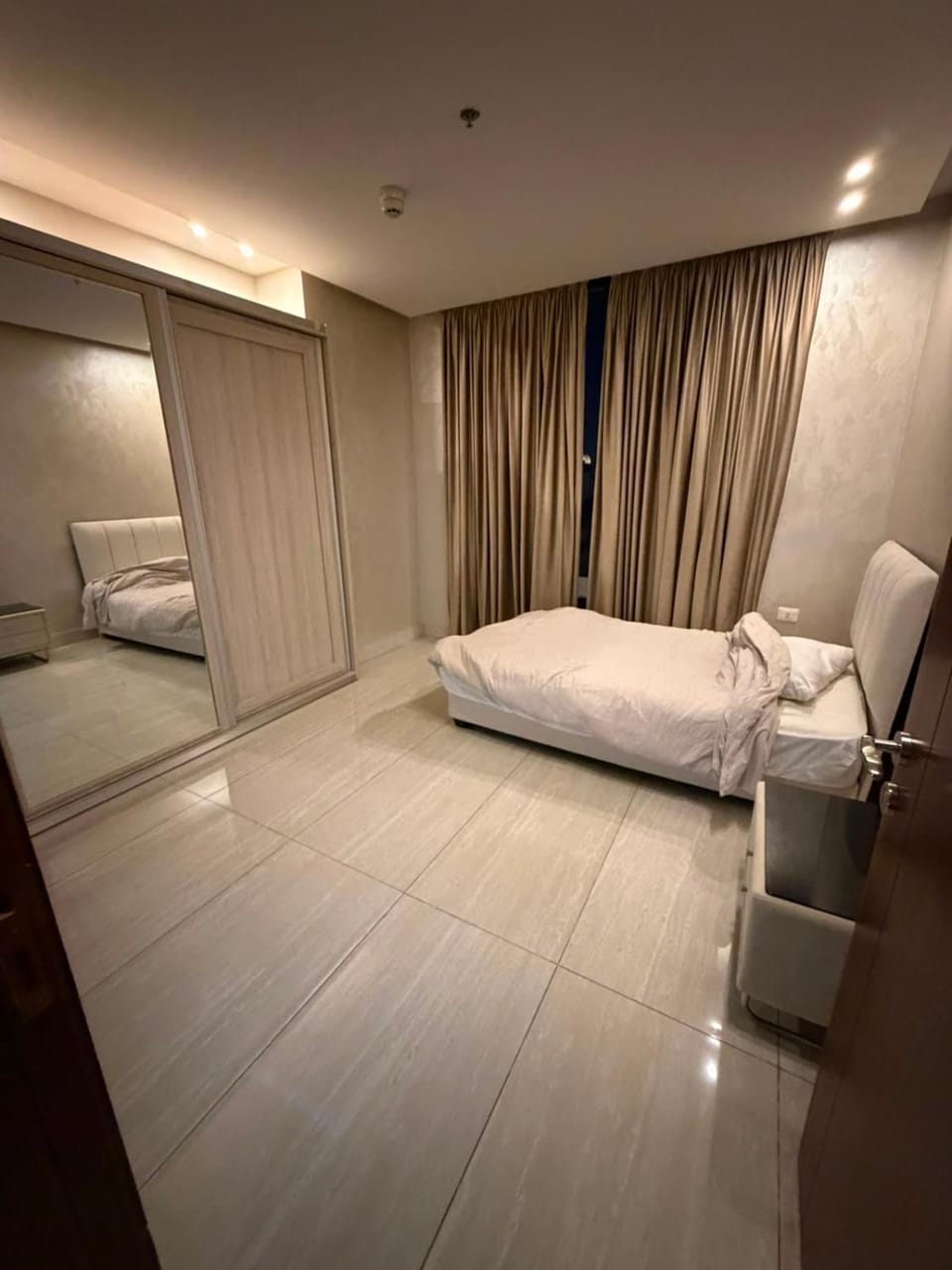 Nine homes Apartment in Africa