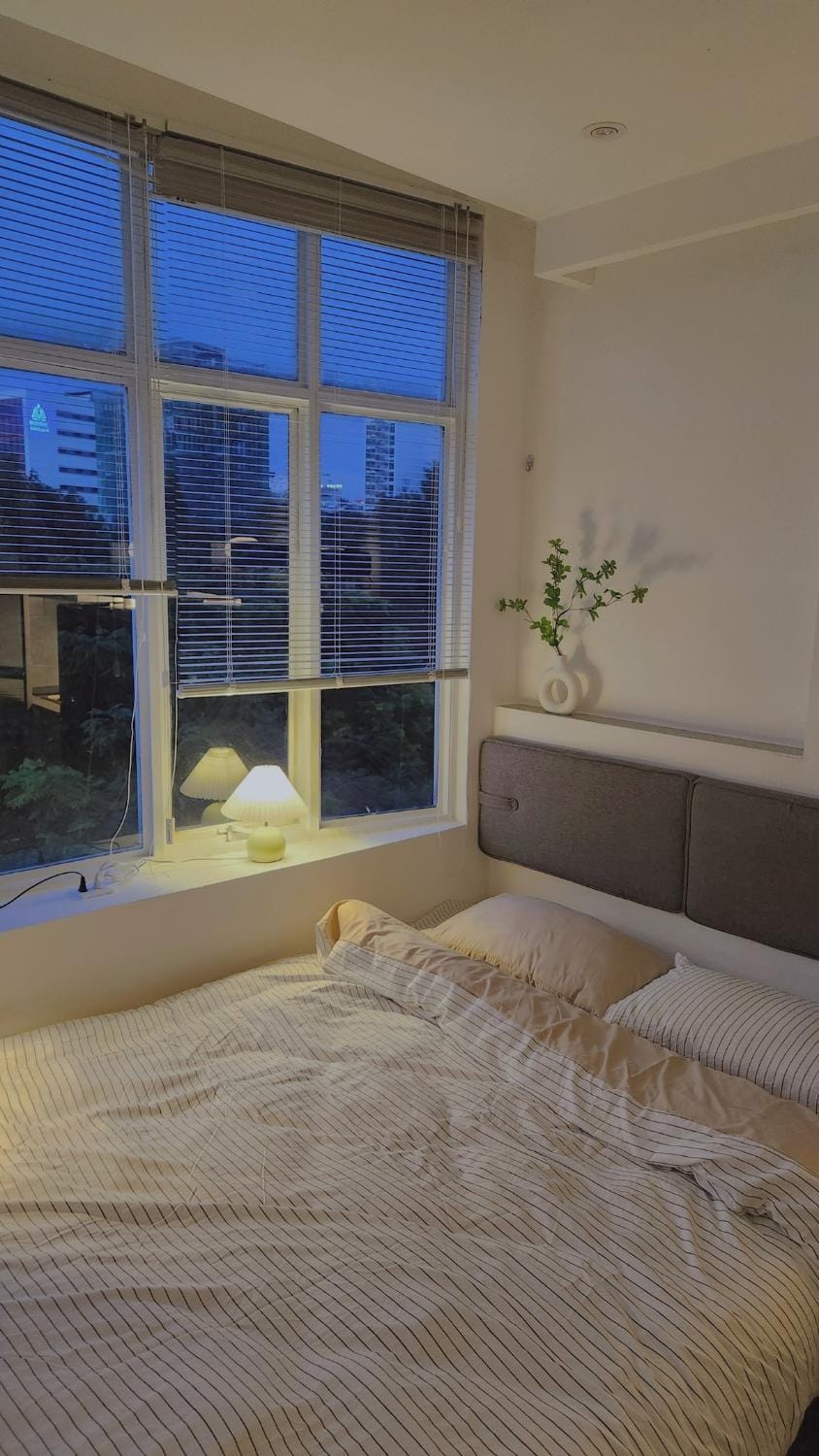 D1 Heart - Cityview & Rooftop - Kanso at Cozinema Apartment in Ho Chi Minh City
