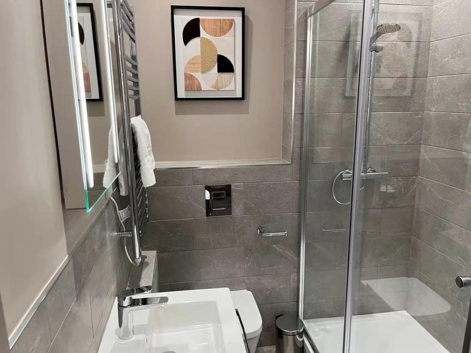 Shower, Bathroom, towels