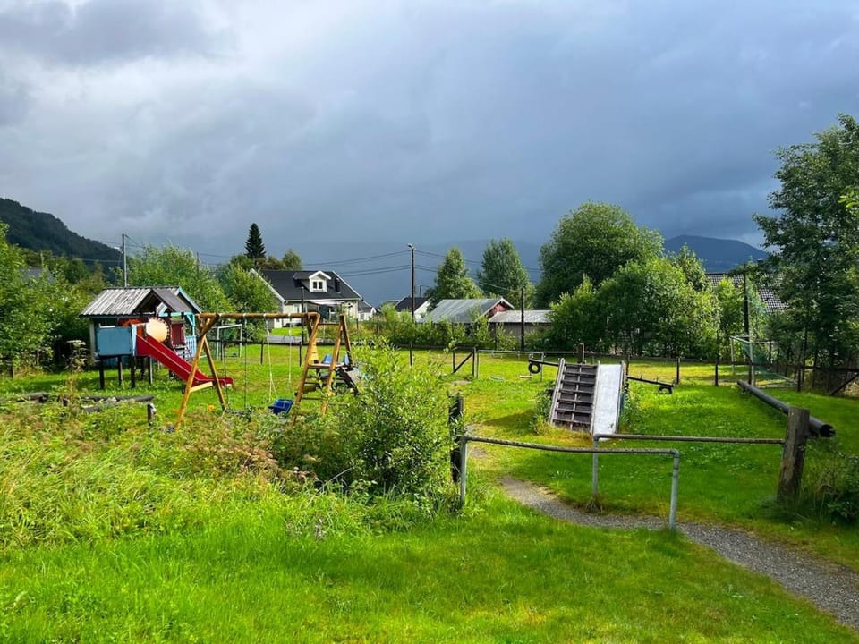 Cozy Studio Apartment - Free Parking & WiFi Apartment in Vestland