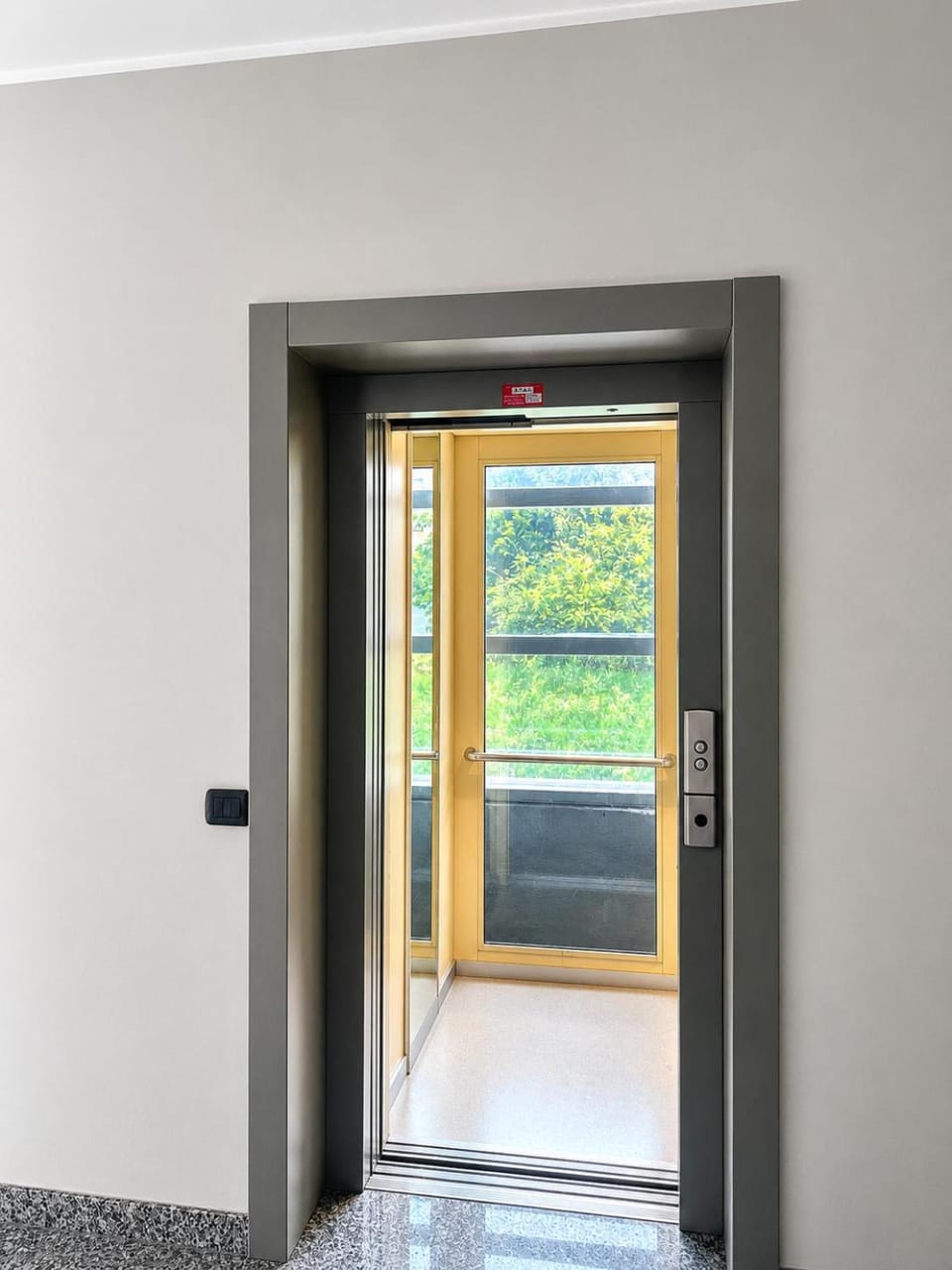 Garden view, elevator