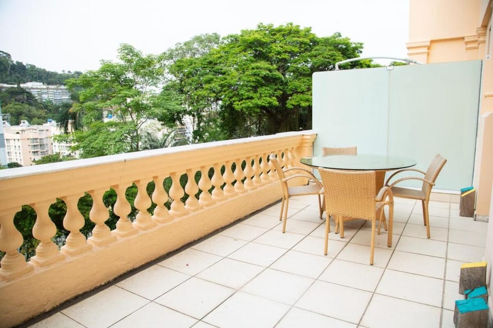 Refúgio em Laranjeiras! Varanda, piscina e lazer Apartment in Santa Teresa