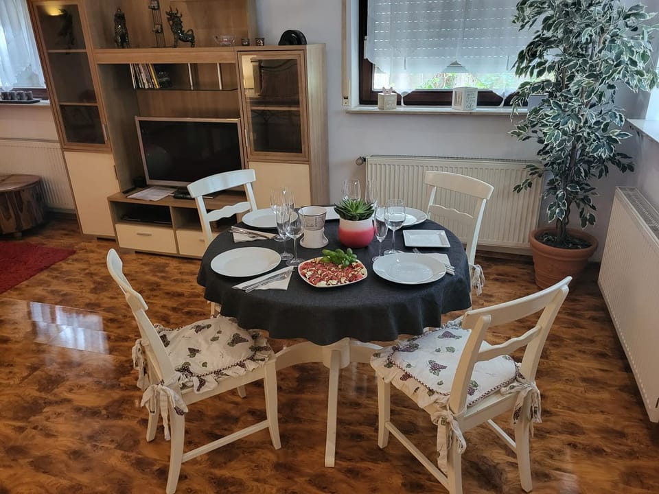 Dinosaurier-Appartment - Event-Zimmer für Dinosaurier-Fans Apartment in Baden-Württemberg