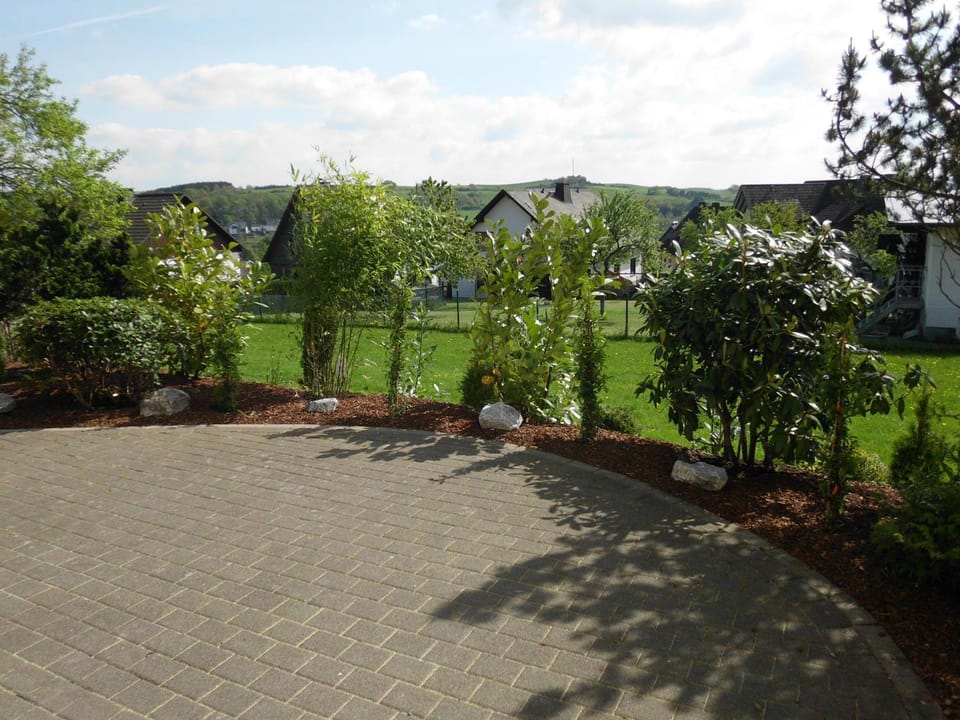 Neighbourhood, Natural landscape