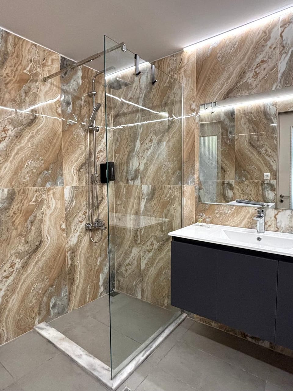 Shower, Bathroom