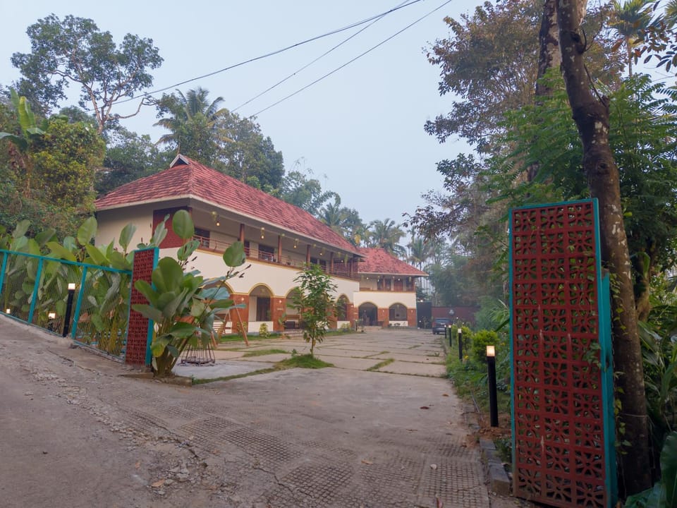 Property building, Natural landscape, Garden
