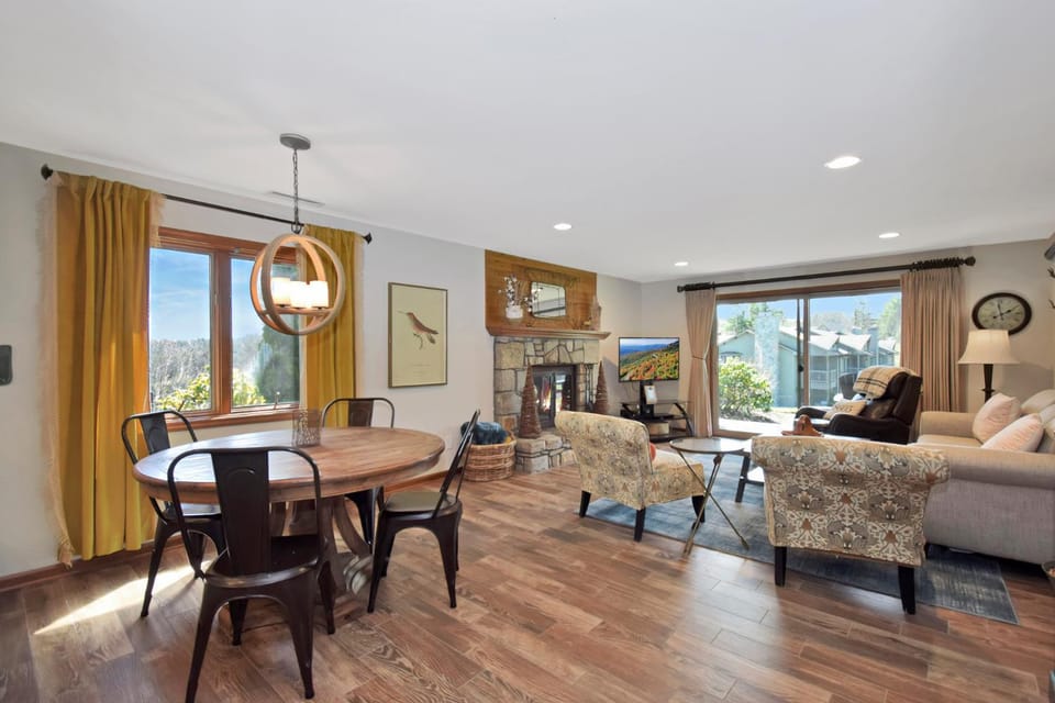 Living room, fireplace