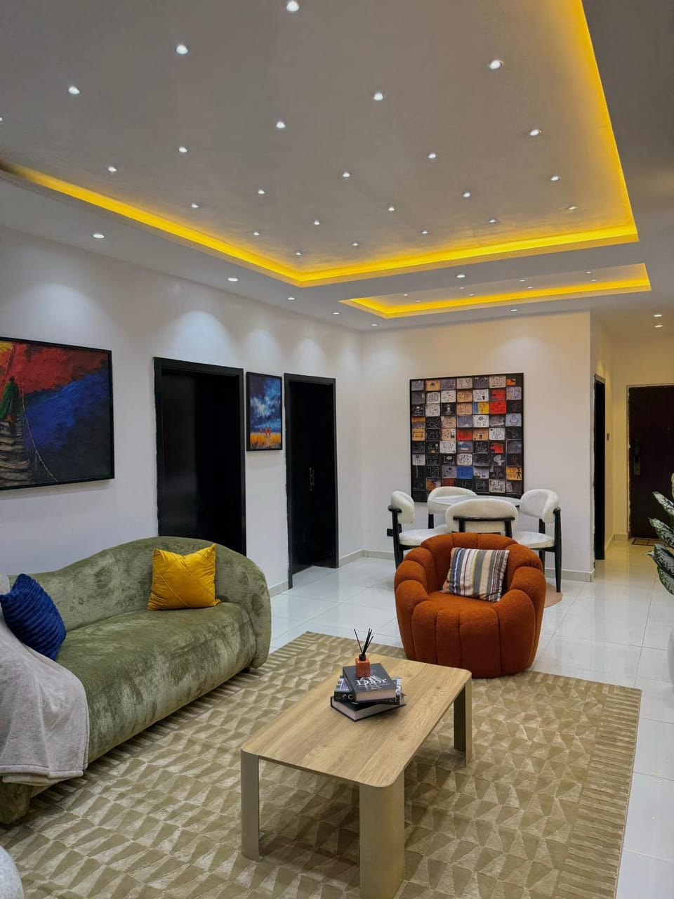 4h Nova 2 bedroom Apartment Lekki phase 1 Apartment in Lagos, Nigeria