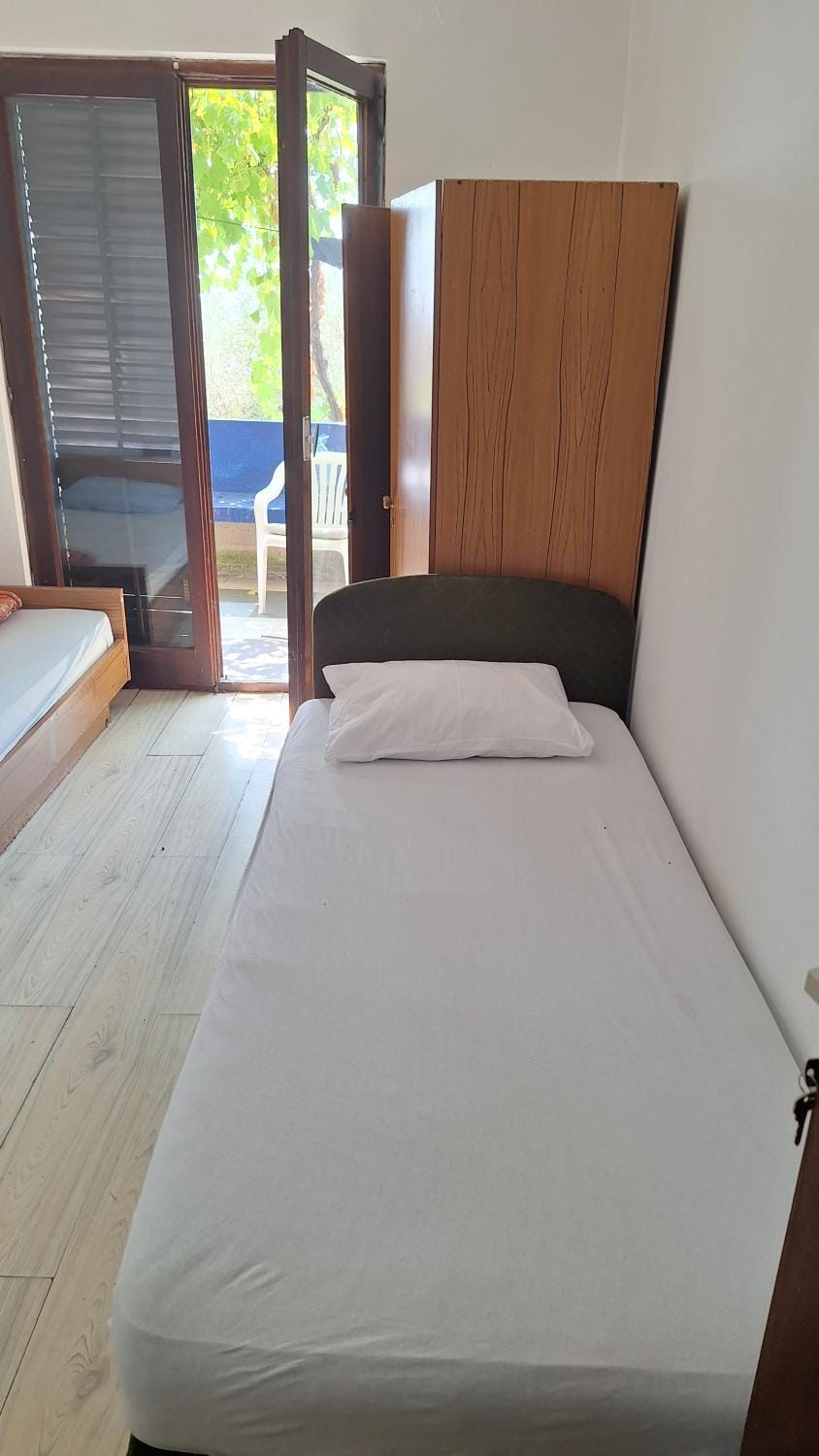 Room parking free Vacation rental in Budva Municipality