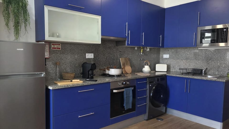 Coffee/tea facilities, Kitchen or kitchenette, dishwasher, minibar, oven, pet friendly, stove, toaster