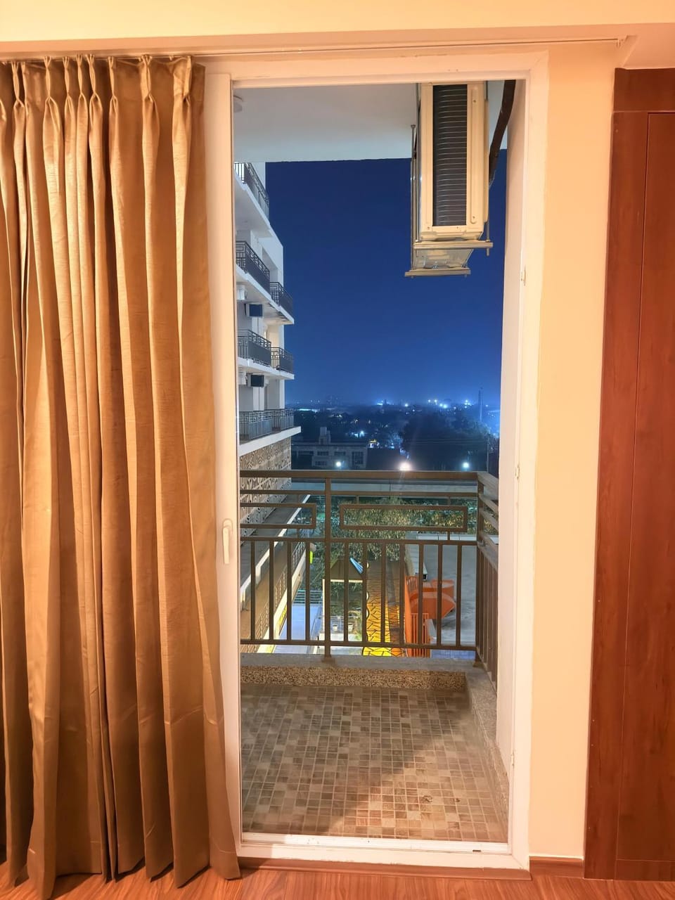 Vice Versa Vacation rental in Uttar Pradesh