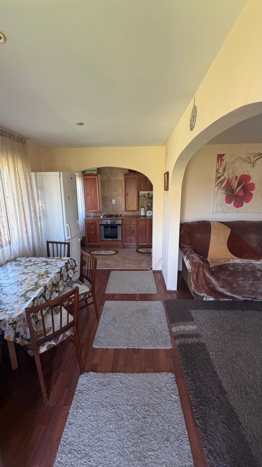 Kitchen or kitchenette, Living room, Dining area
