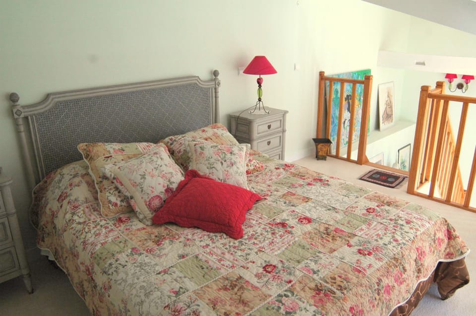 L'orangerie White Palacio Bed and Breakfast in Versailles