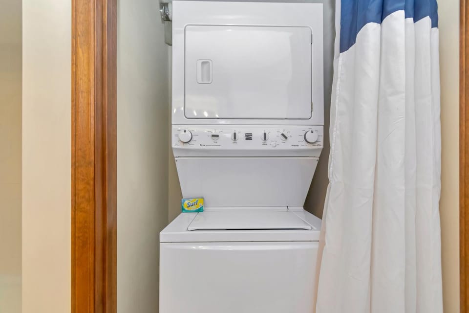 laundry, washing machine, dryer