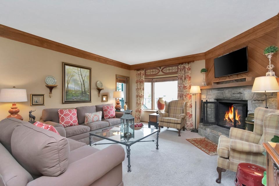 Living room, fireplace