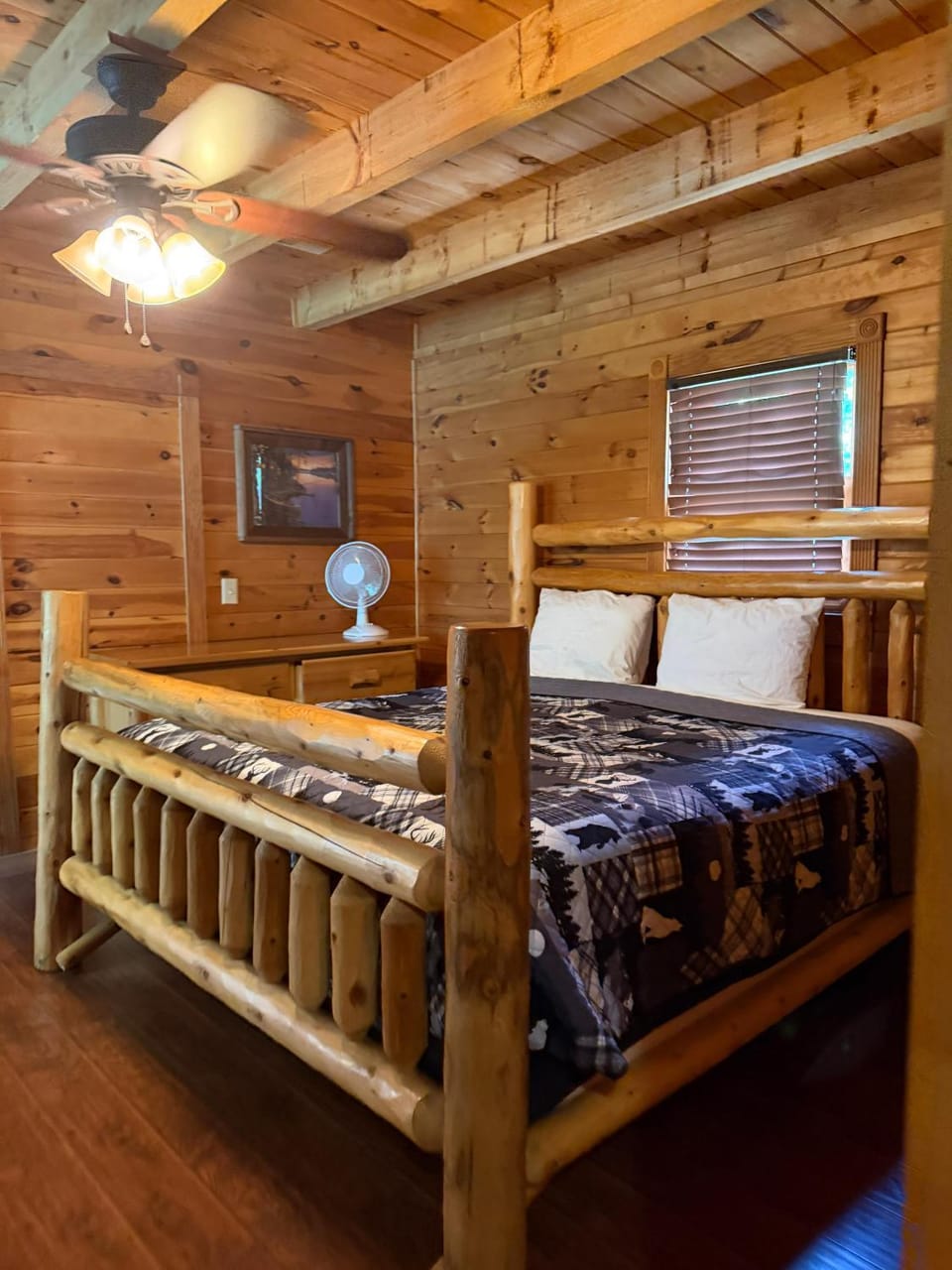 Lazy Bear House in Gatlinburg