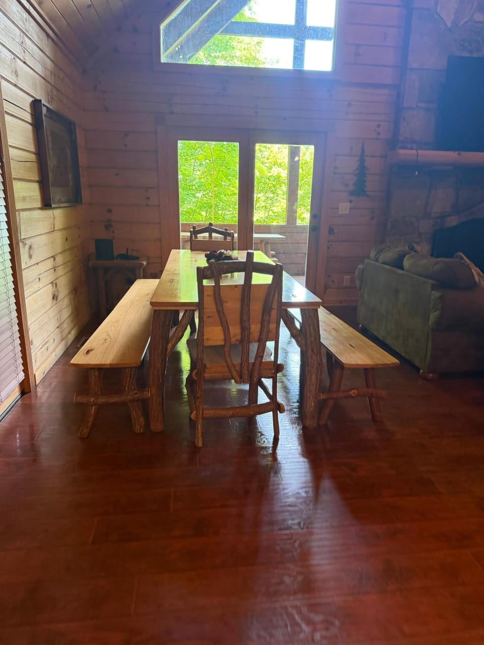 Lazy Bear House in Gatlinburg