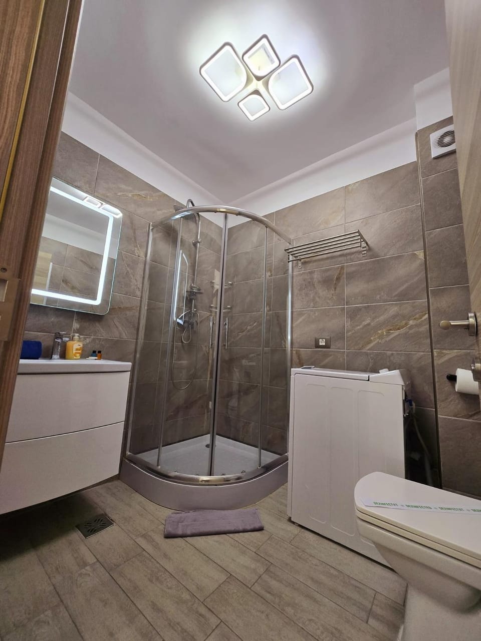 Luxury SeaSide Studio - Beach Pool & Spa Ressort Apartment in Constanța County