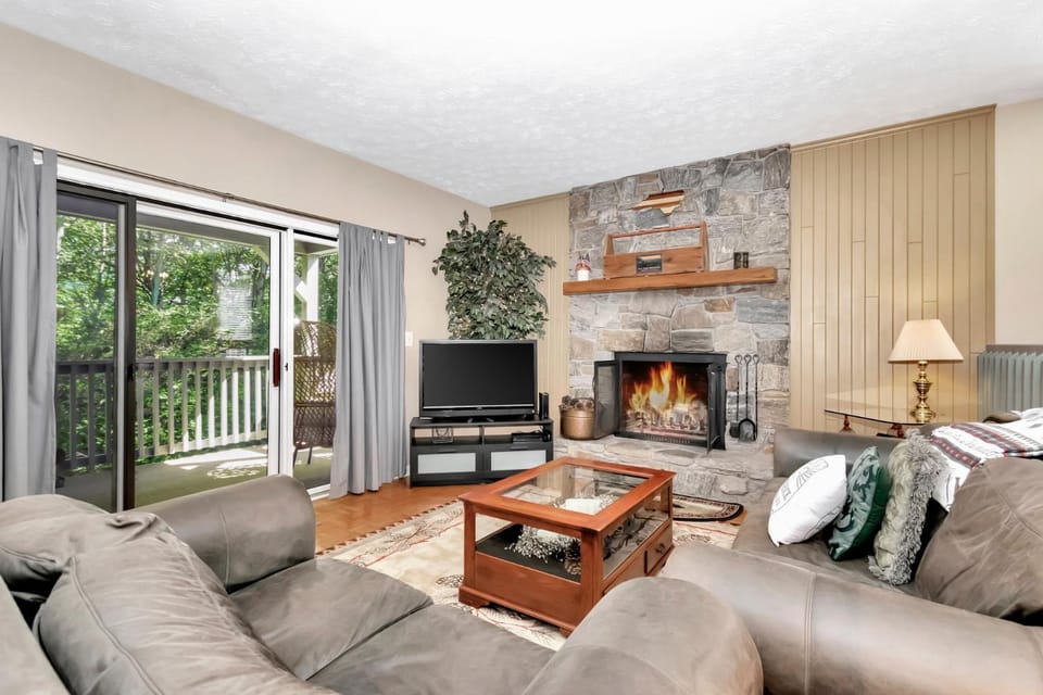 Living room, fireplace