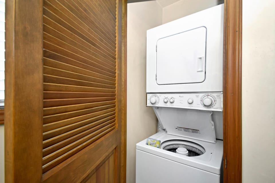 laundry, washing machine, dryer