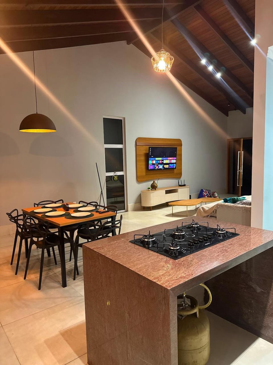 TV and multimedia, Kitchen or kitchenette, Dining area