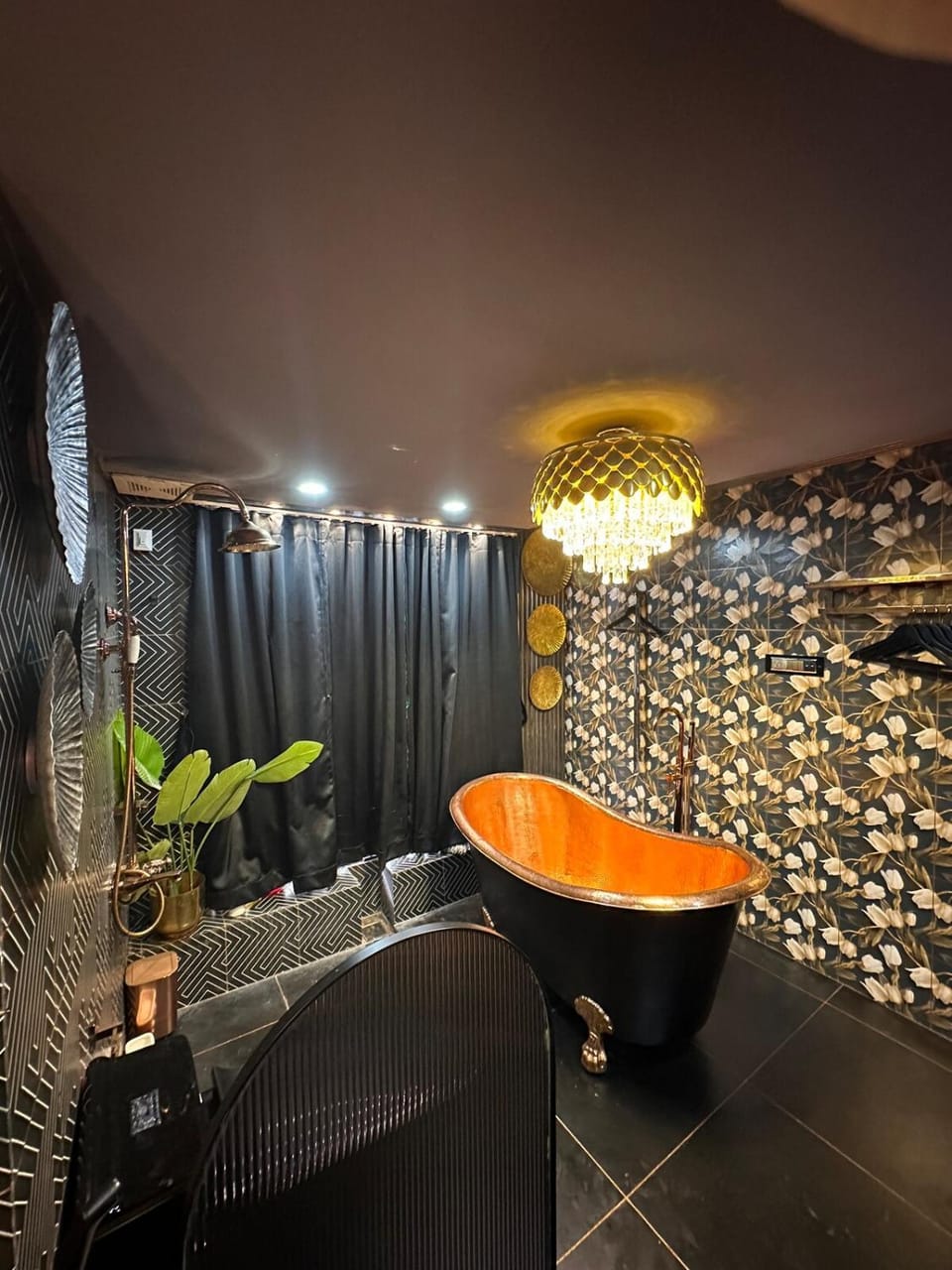 THE black HOUSE BY UNIVANCE GROUP LLP Apartment in Kochi