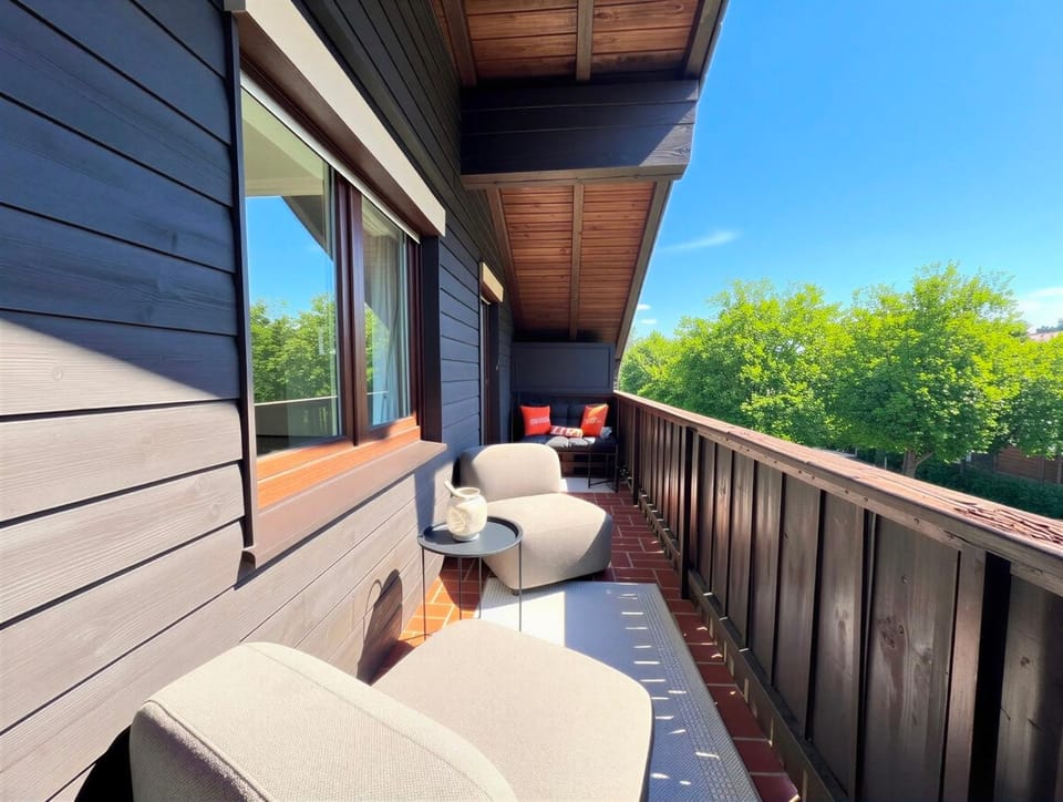 Property building, Balcony/Terrace