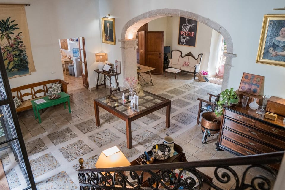 Property building, Living room