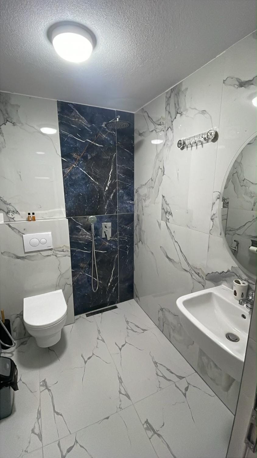 Shower, Toilet, Bathroom