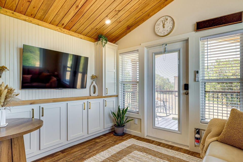 Secluded Tiny Home on 1 Acre Near Dtwn Silver City House in Silver City