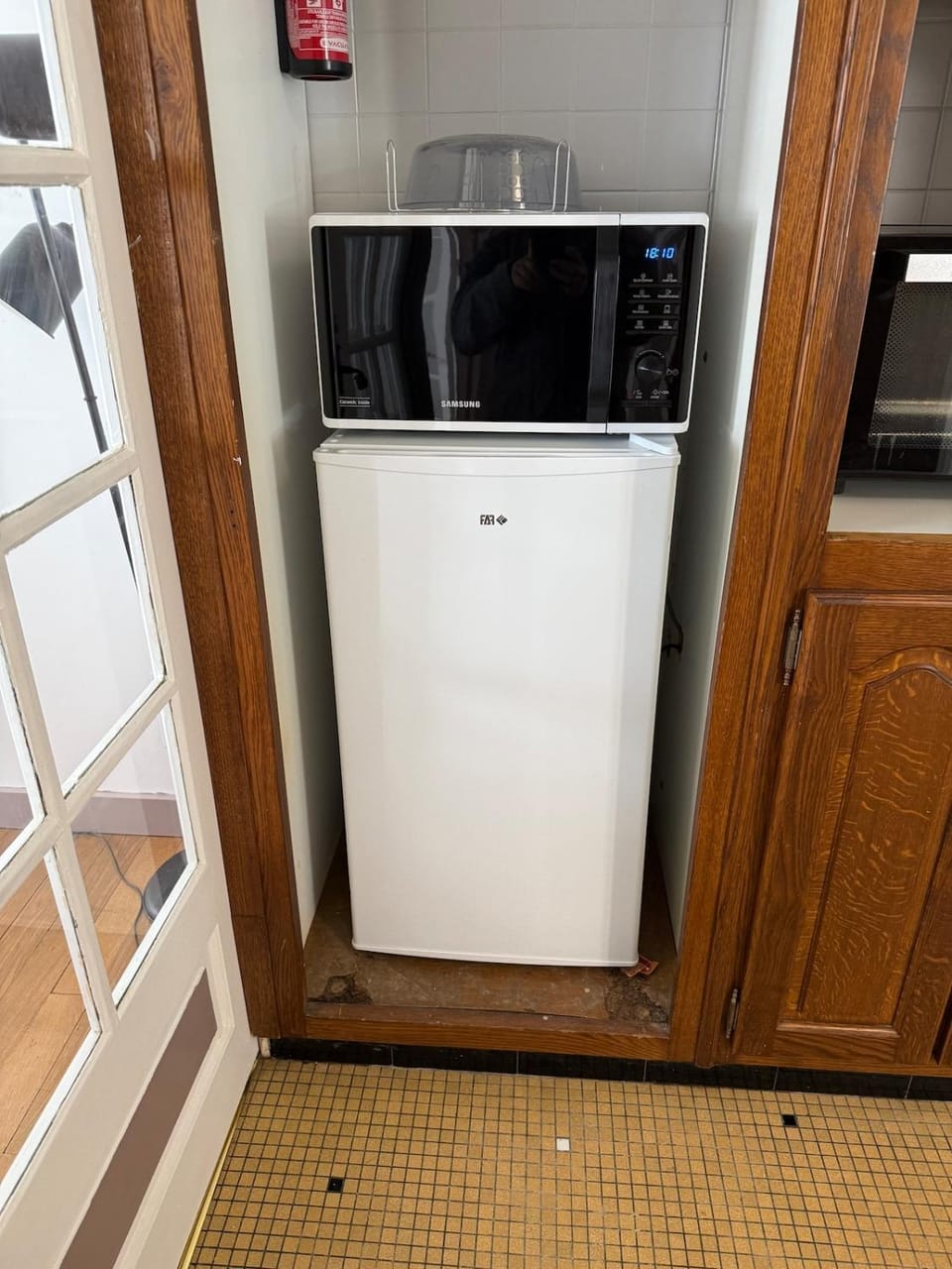 Kitchen or kitchenette