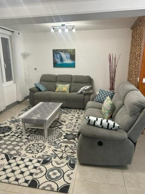 TV and multimedia, Living room