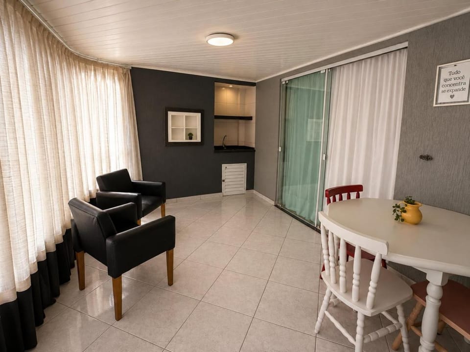 Achei Itapema • 4Q, 2 Suítes, próx. Russi&Russi Apartment in Porto Belo