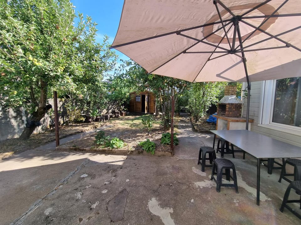 Garden, Balcony/Terrace