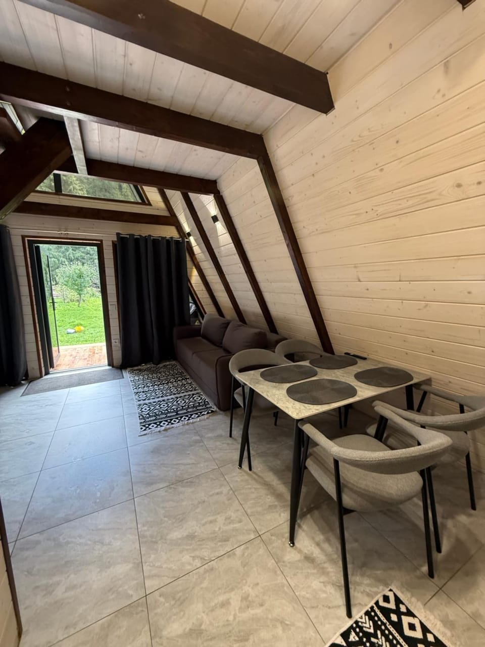 У Віти A-frame 3 Villa in Ukraine