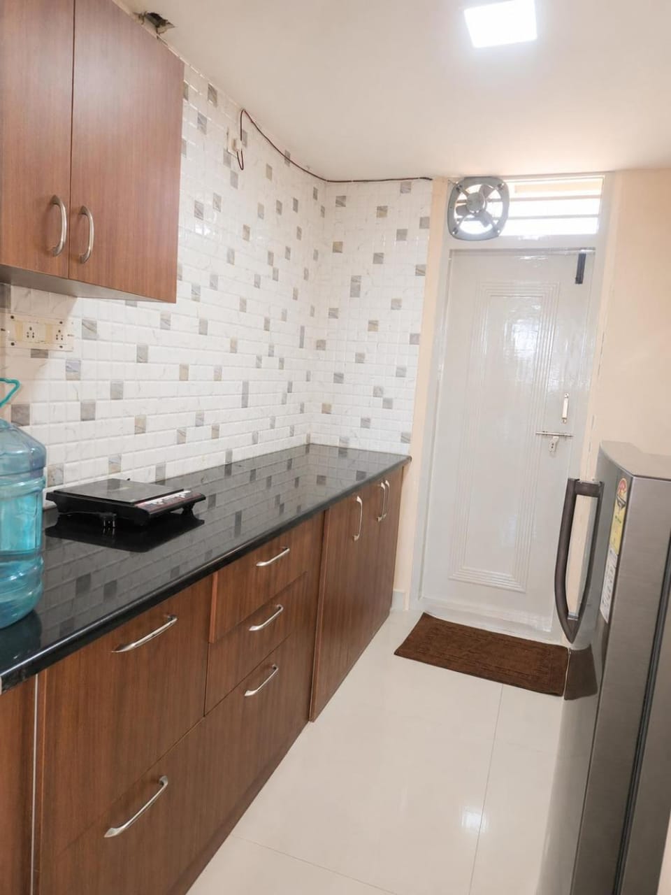 Urban Breeze Spacious 2BHK AC Flat by SR RENTON COMFORNT at Vijayanagar Apartment in Mysuru