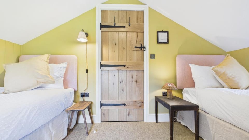 Pen y Banc - 3 Bedroom Cottage - St Davids Apartment in Saint Davids