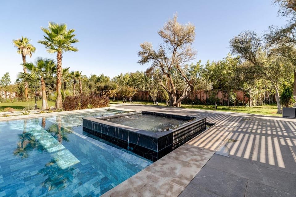 4 Suites - Jardin aménagé de 3000 mètres carrés - Pool - Atlas View - No Overlook Villa in Marrakesh-Safi