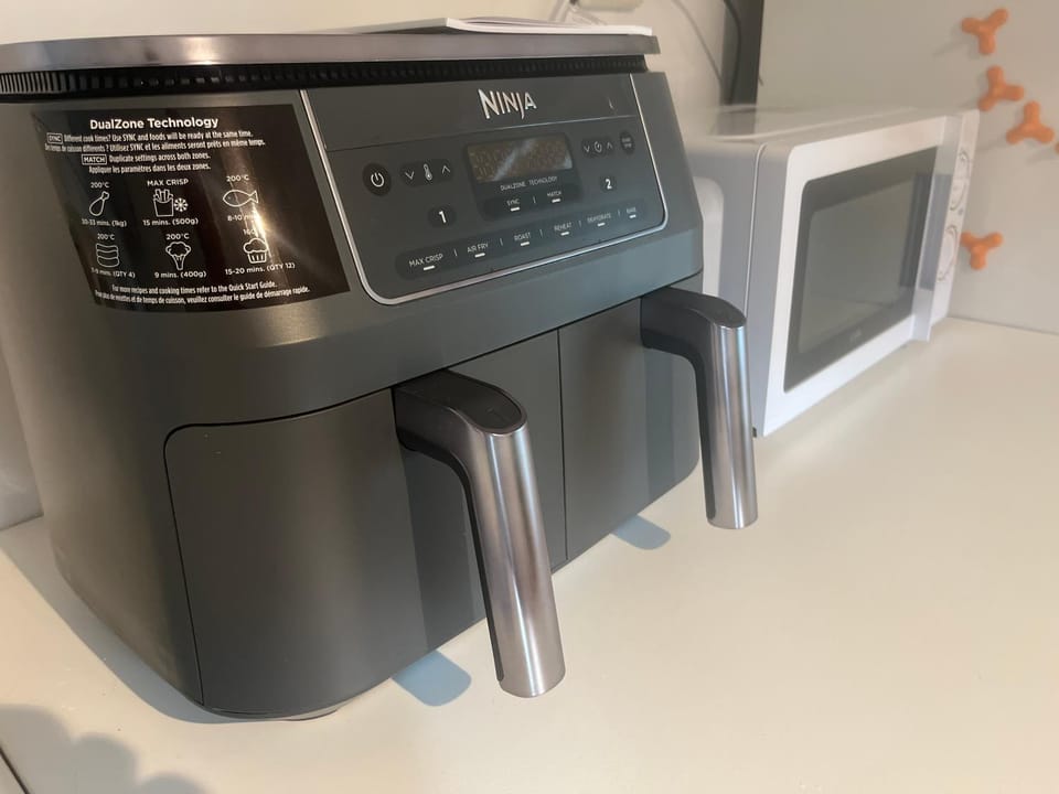 Kitchen or kitchenette, oven, stove
