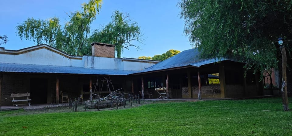 Property building, Restaurant/places to eat, Lounge or bar