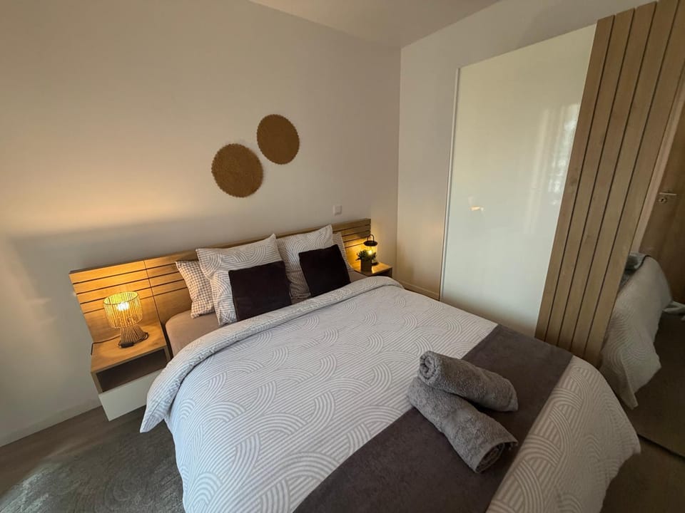 Appartement entier accès rapide Paris et parc dexpo Apartment in Île-de-France
