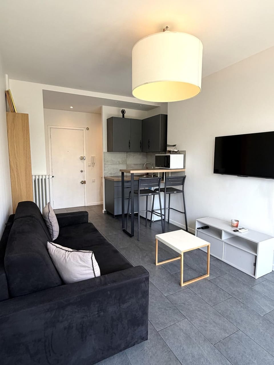 Communal lounge/ TV room, Dining area